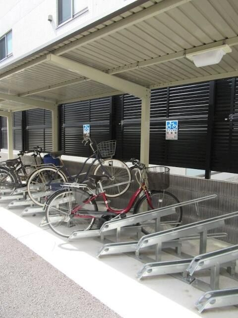 ＳＱＵＡＲＥ　ＣＩＴＹ　ＴＳＵＲＵＭＩ　ＲＩＶＥＲＳＩＤＥのその他共用部分
