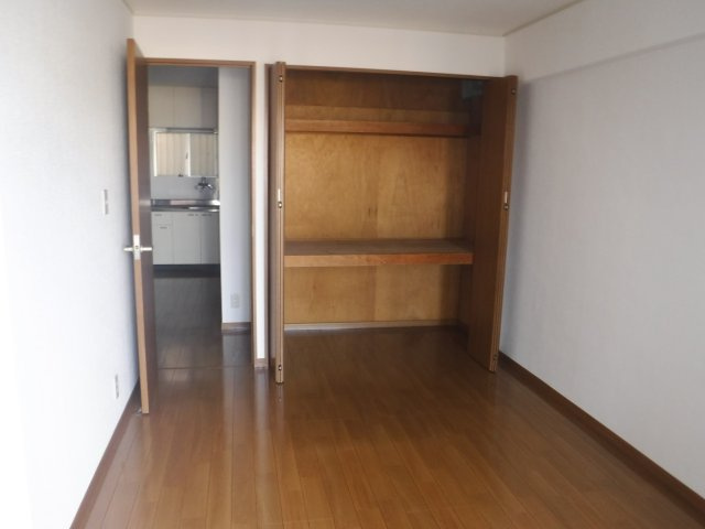 リファレンス元住吉の洋室