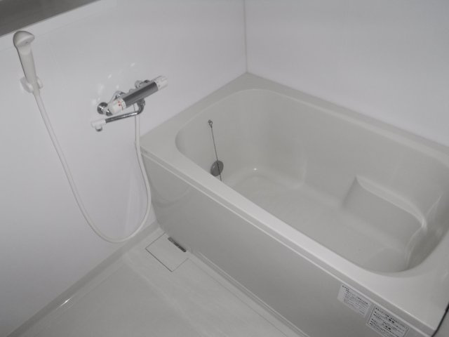 リファレンス元住吉の浴室