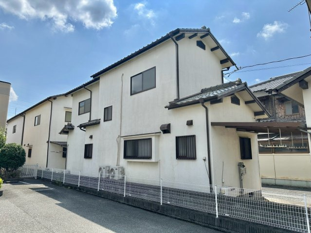 辻井二丁目石森貸家の外観
