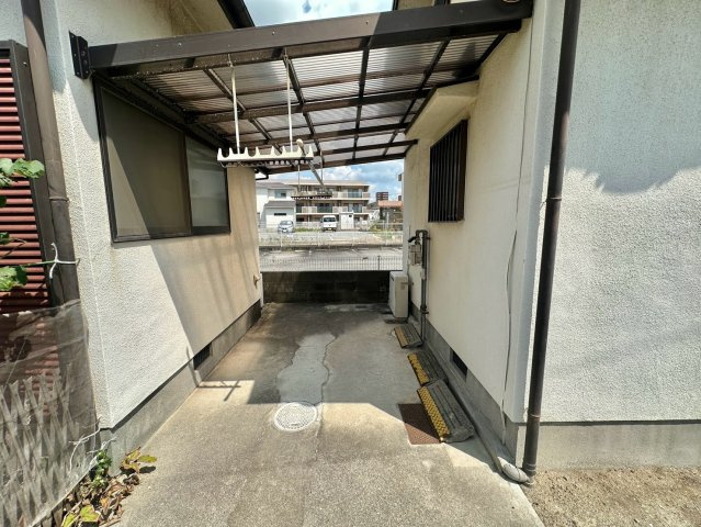 辻井二丁目石森貸家の庭
