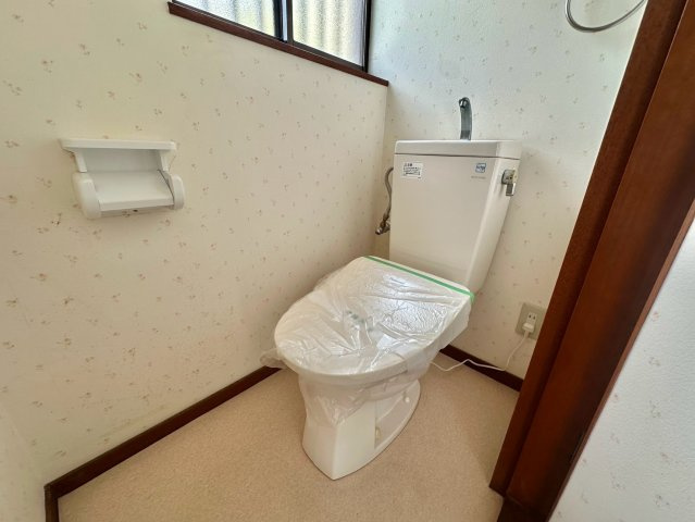 辻井二丁目石森貸家のトイレ