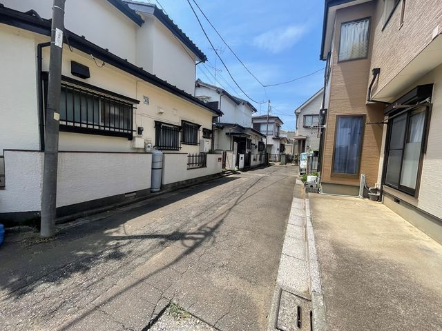 ふじみ野市築地1丁目の前面道路含む現地写真
