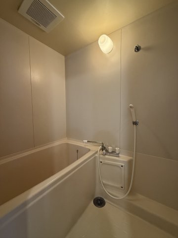 西新中央マンションの浴室