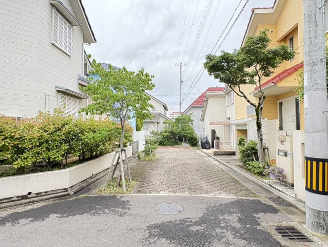 神戸市西区竹の台５丁目　中古戸建の玄関|●年中無休：当日予約可●一戸建ての多いエリア、静かで落ち着いた雰囲気です！