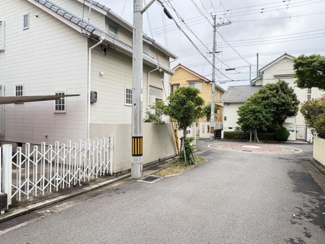 神戸市西区竹の台５丁目　中古戸建のバルコニー|●年中無休：当日予約可●車通りも少なく、お子様とのお散歩も安心してできる閑静な住宅地です！