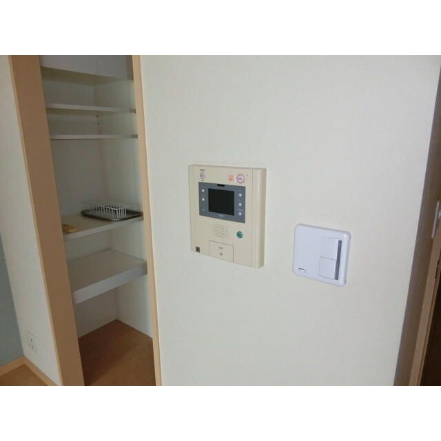 Ｗ　Ｃｏｍｆｏｒｔ　　Ｔｏｗｅｒｓ　　ＥＡＳＴの設備