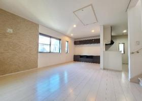 恵比寿4丁目戸建の居間・リビング|※別部屋参照