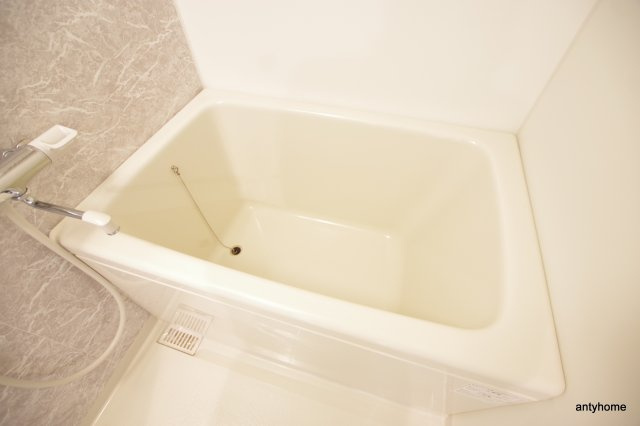 S-RESIDENCE新大阪WEST　仲介手数料無料の浴室