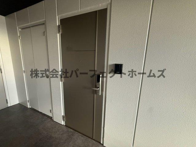 ソリティア光善寺の玄関|明るい玄関です