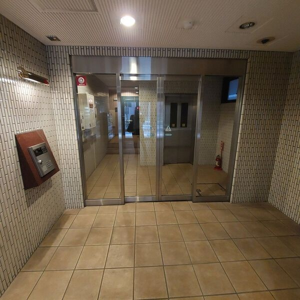 ARTERE東日本橋のロビー
