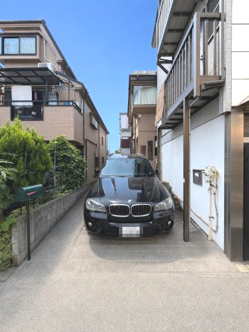 江戸川区南小岩2丁目中古住宅の駐車場|カースペース