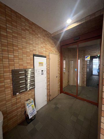 アペックスヒルズ西宮のエントランス