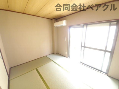 【和室】 | ハイツ紫峯 | 和室、ちょっとしたくつろぎスペースにいかがでしょうか