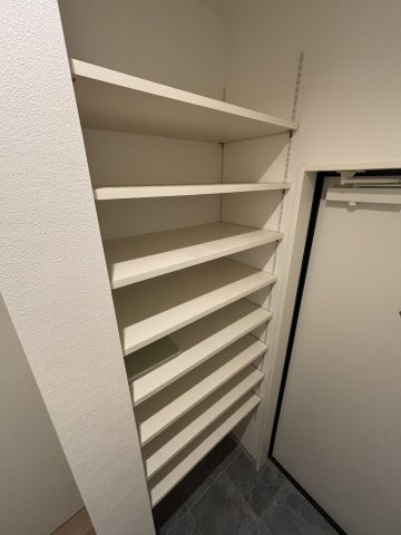 リブレメゾン香櫨園エストの収納