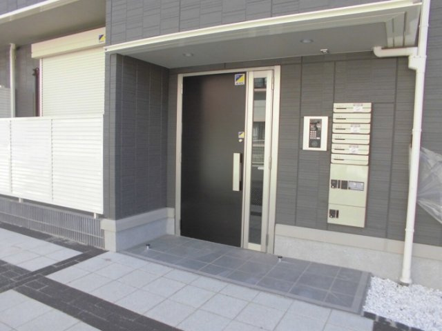 クヴァルチーラ奥戸のエントランス