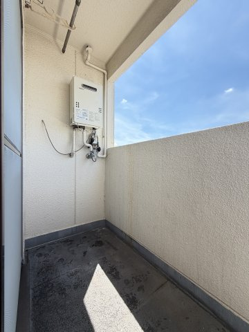 ドムール帝塚山南のバルコニー