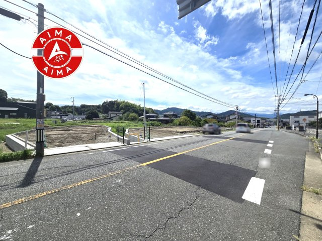 糟屋郡宇美町神武原1丁目第2-3棟（2号棟）の前面道路含む現地写真|見学の時間などお気軽にお問い合わせ下さい。