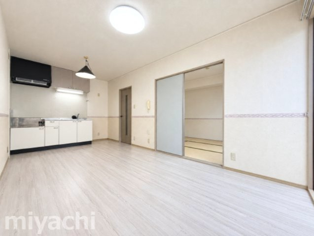 サンフレールカシハラの内装