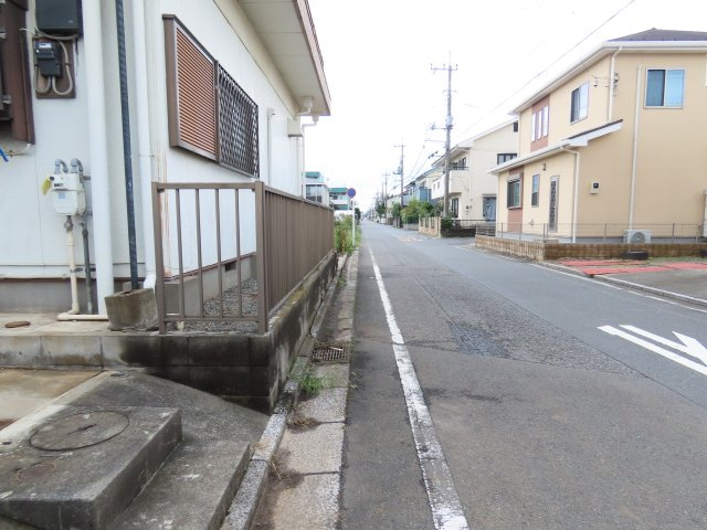 鶴ヶ島市富士見新築戸建の前面道路含む現地写真