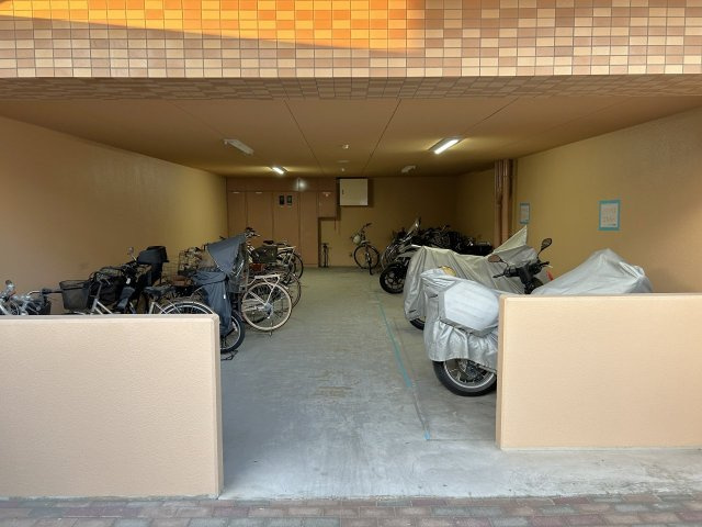 サントノーレ防府の駐輪場