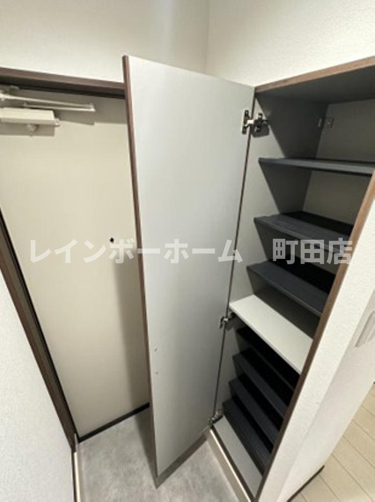 ベイルームルナ橋本※初期費用分割後払いサービス利用可能物件の玄関|同施工会社参考写真