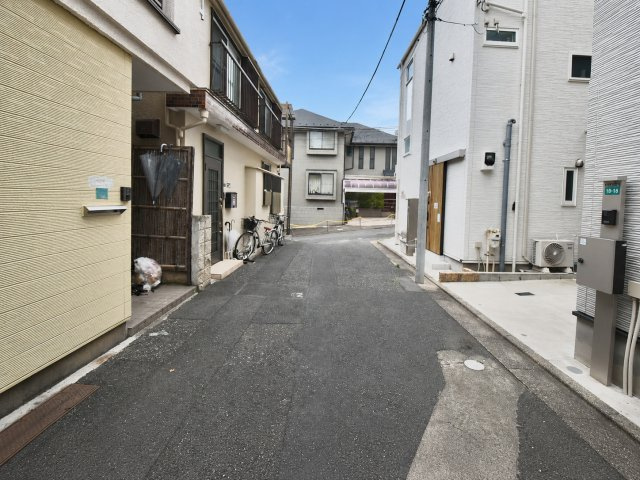 豊島区北大塚3丁目　中古戸建の前面道路含む現地写真|2026.06.22撮影

現地ご見学希望・資料請求などお気軽にお問い合わせ下さい！
03-5990-5201