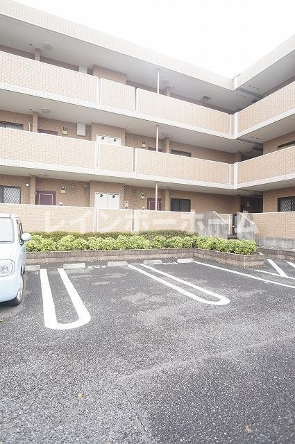 sunny side 志木Ⅱの駐車場