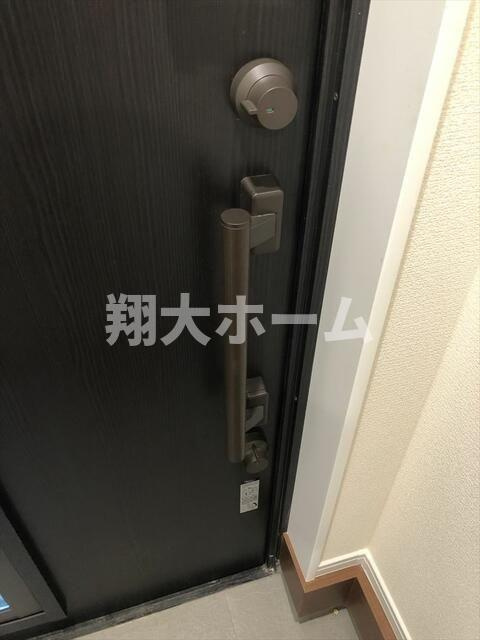 クレスト飛鳥山の玄関