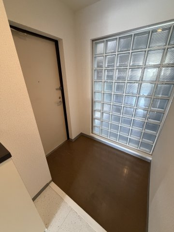 スヴニールイグレックの玄関