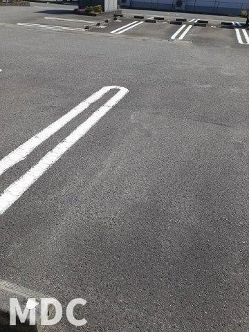 ヴィヴァーチェ　春日野　Ｂの駐車場
