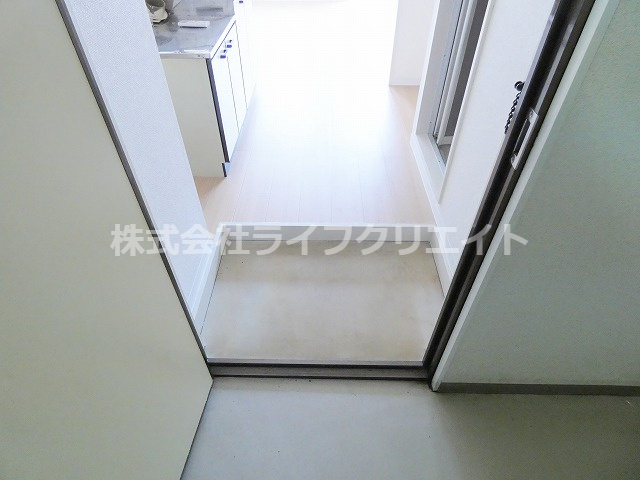サンアベニュー日野の玄関
