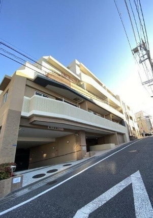 コンフォリア上池台の外観