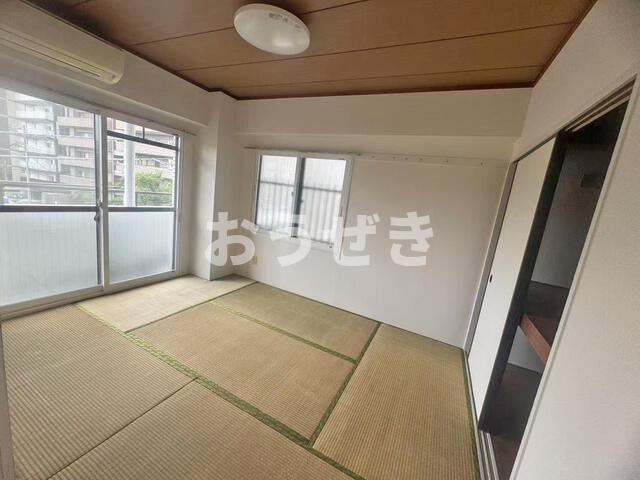 グレイス蒔田公園の和室