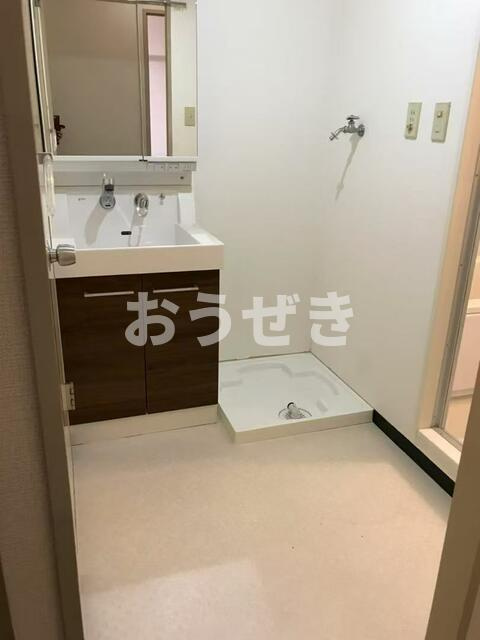 グレイス蒔田公園の洗面所