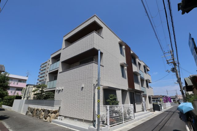 シャーメゾン　キャトルセゾン