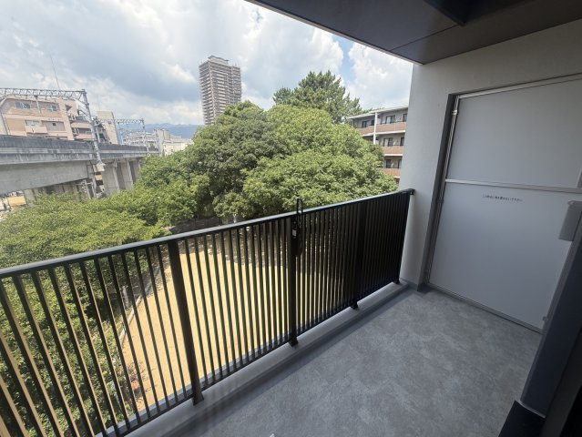 LEGALAND+NISHINOMIYA PARKSIDEのバルコニー