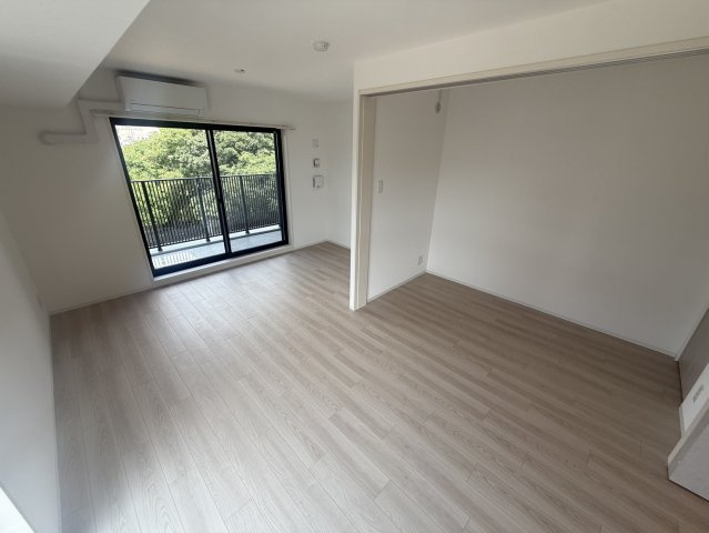 LEGALAND+NISHINOMIYA PARKSIDEの居間・リビング