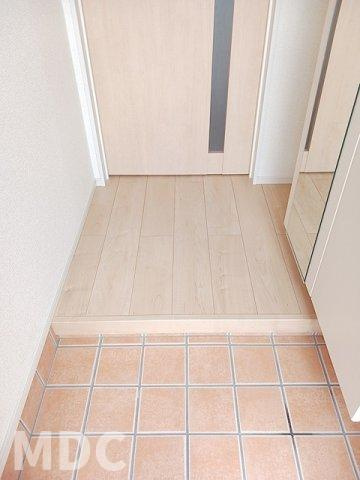 ロータス南島田Ｅの玄関