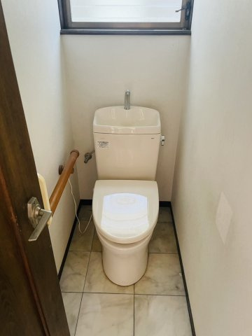 舞阪町弁天島　中古戸建のトイレ
