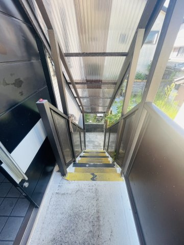 舞阪町弁天島　中古戸建の前面道路含む現地写真