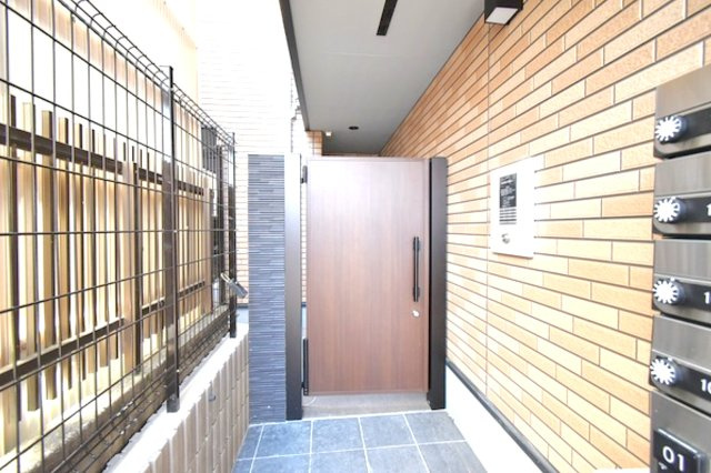 グランクオール千川のエントランス