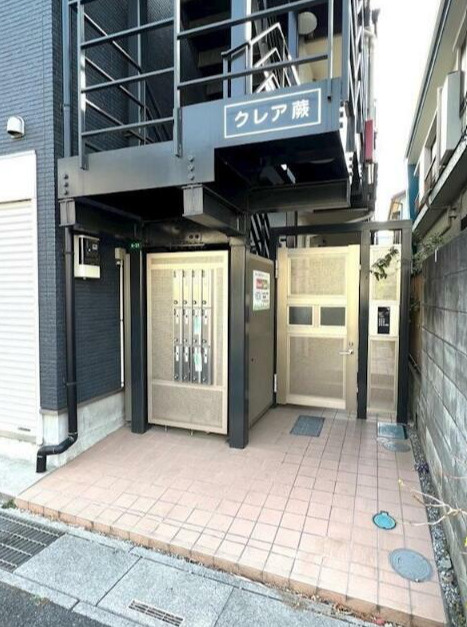 クレア蕨のエントランス