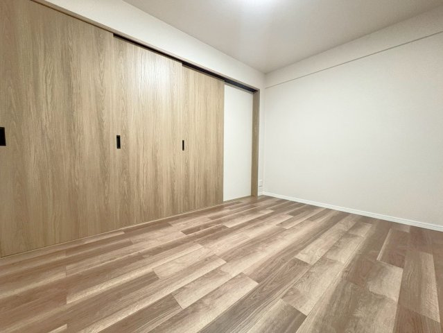 ◆リフォーム済◆７階南東向き３LDK◆収納充実◆京阪東ローズタウン・ファインガーデンあゆみヶ丘E棟の洋室|洋室