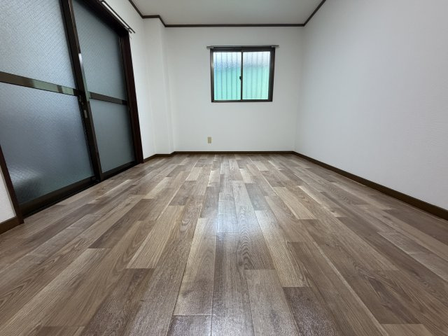 メゾンヒカリの居間・リビング