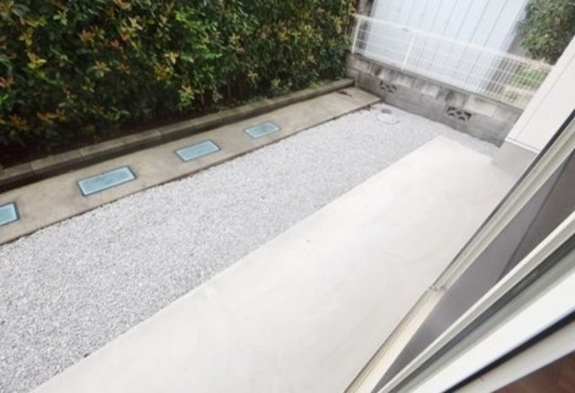 モダンカーサの庭