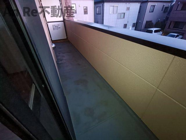 川口市大字安行吉蔵のアパートのバルコニー