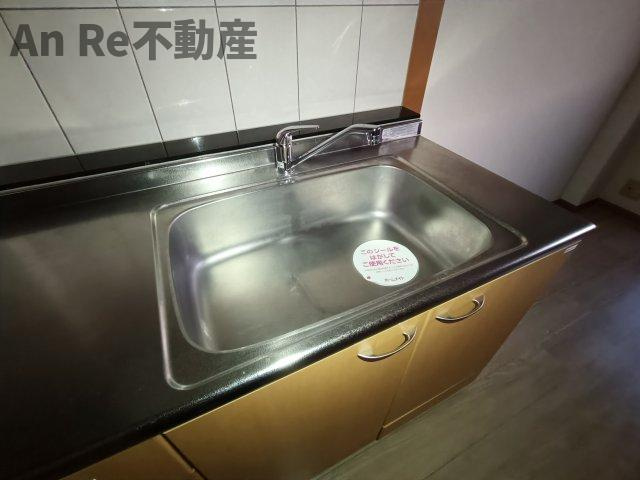 川口市大字安行吉蔵のアパートのキッチン