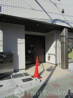 【エントランス】 | K館