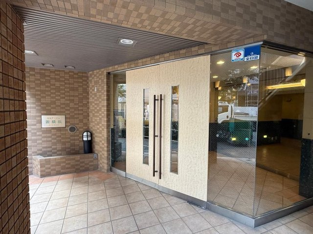 セルアージュ新横浜のエントランス